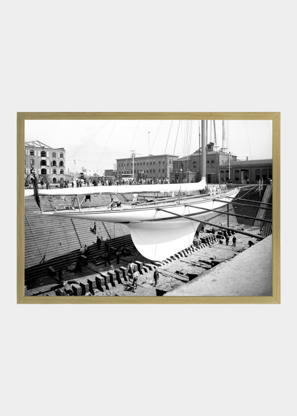 Yacht Shamrock III in dry dock New York 1903