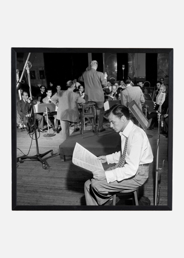 [PORTRAIT OF FRANK SINATRA, LIEDERKRANTZ HALL, NEW YORK, N.Y., CA. 1947]