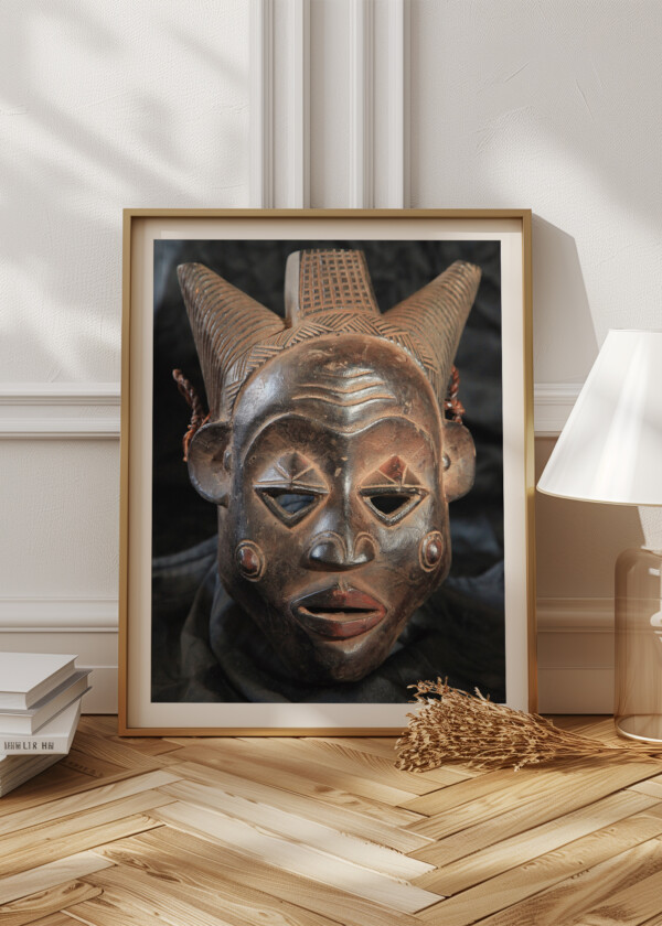 AFRICAN MASK