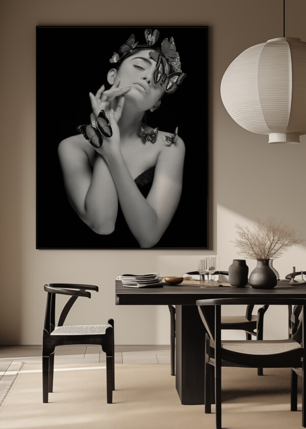 PASSION OF ELEGANCE IN MONOCHROME